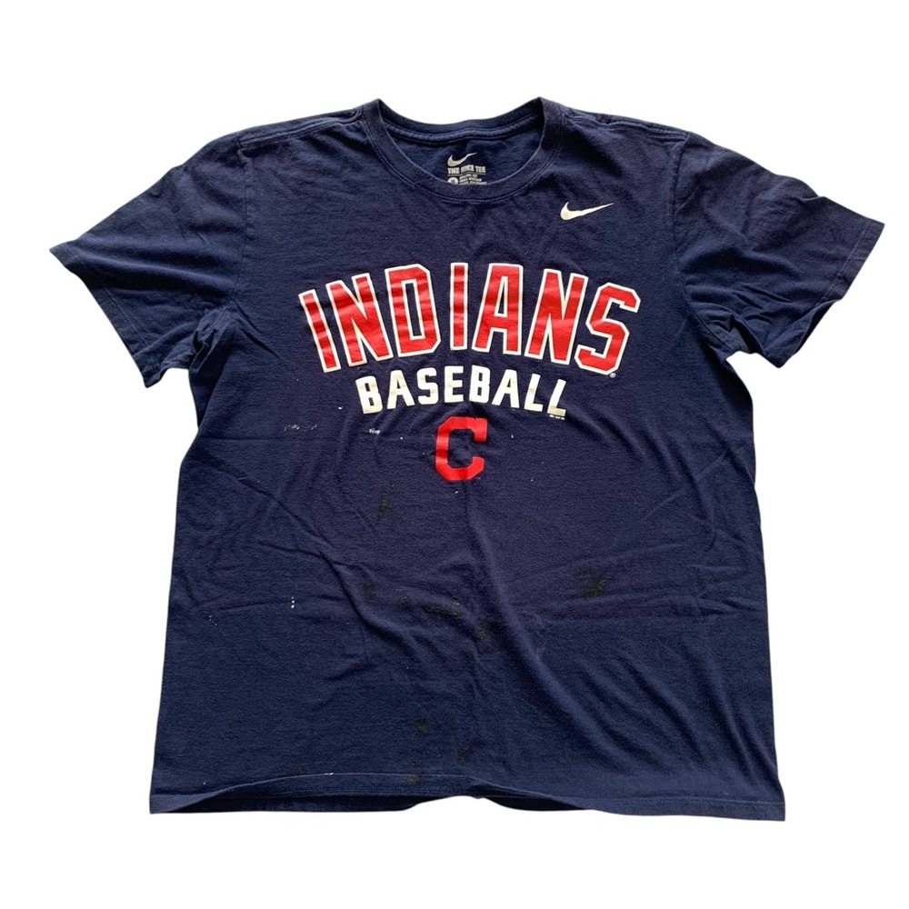 Nike Indians Baseball Cleveland Ohio Graphic Athletic Cut T-Shirt – Men’s Med